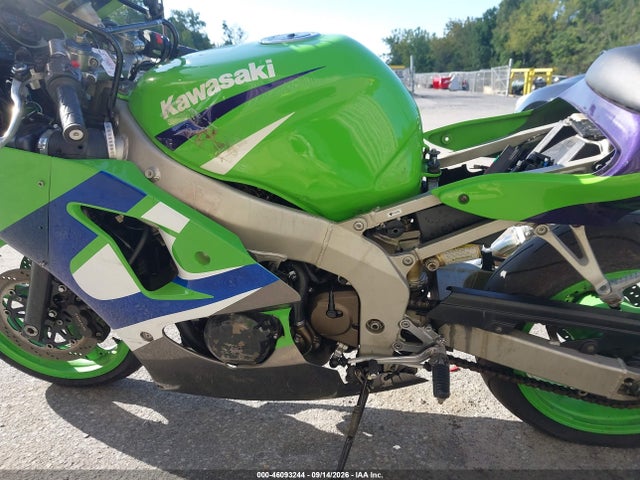 Продажа на аукционе авто 1999 Kawasaki Zx600 G, vin: JKAZX4G17XA028563, номер лота: 46093244