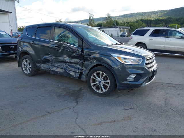 46093316 :رقم المزاد ، 1FMCU9G99HUA92350 vin ، 2017 Ford Escape Se مزاد بيع
