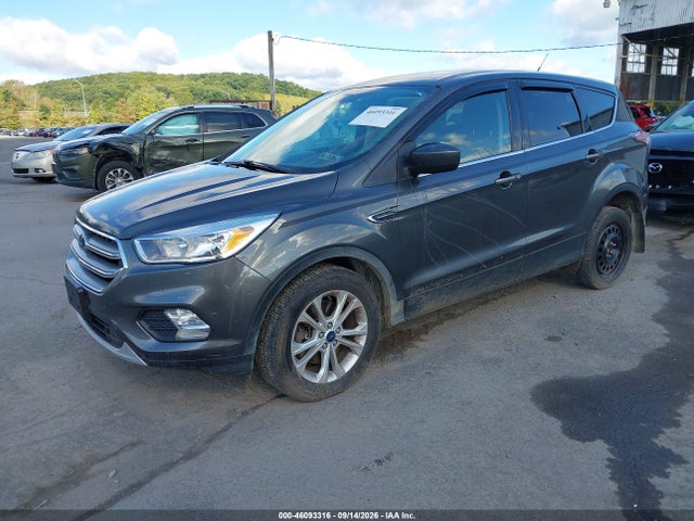 46093316 :رقم المزاد ، 1FMCU9G99HUA92350 vin ، 2017 Ford Escape Se مزاد بيع