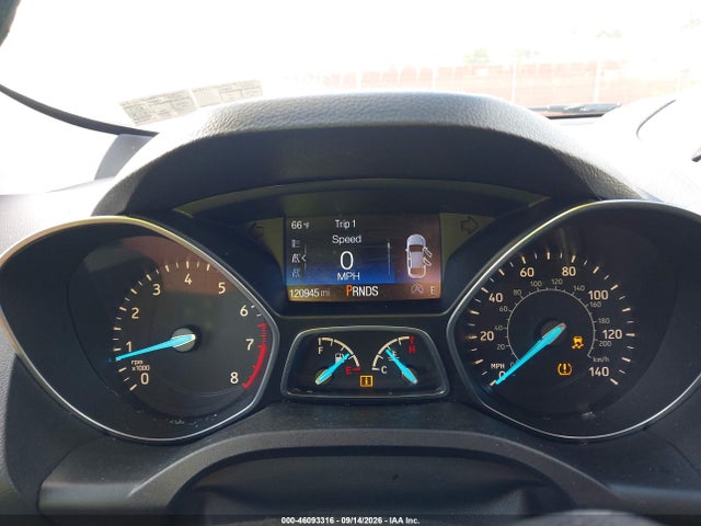 46093316 :رقم المزاد ، 1FMCU9G99HUA92350 vin ، 2017 Ford Escape Se مزاد بيع