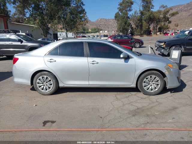 2014 Toyota Camry Le მანქანა იყიდება აუქციონზე, vin: 4T1BF1FK4EU410088, აუქციონის ნომერი: 46093350