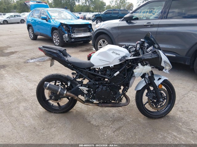 Kawasaki EX400 2023 JKAEXKH14PDAS1119 Image 11