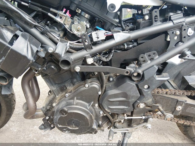 Kawasaki EX400 2023 JKAEXKH14PDAS1119 Image 9