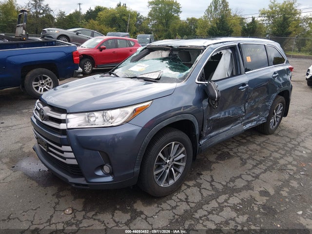 2019 Toyota Highlander Xle მანქანა იყიდება აუქციონზე, vin: 5TDJZRFH2KS977670, აუქციონის ნომერი: 46093452