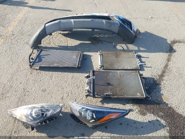 KIA NIRO LX 2022 KNDCB3LC8N5531942 Image 12