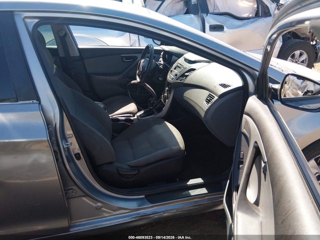 Продажа на аукционе авто 2015 Hyundai Elantra Se, vin: 5NPDH4AEXFH643740, номер лота: 46093523