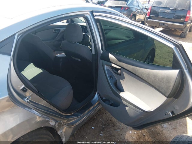 Продажа на аукционе авто 2015 Hyundai Elantra Se, vin: 5NPDH4AEXFH643740, номер лота: 46093523