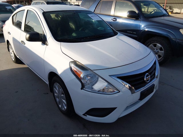 46093555 :رقم المزاد ، 3N1CN7AP4FL959998 vin ، 2015 Nissan Versa 1.6 S مزاد بيع