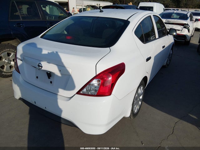 46093555 :رقم المزاد ، 3N1CN7AP4FL959998 vin ، 2015 Nissan Versa 1.6 S مزاد بيع