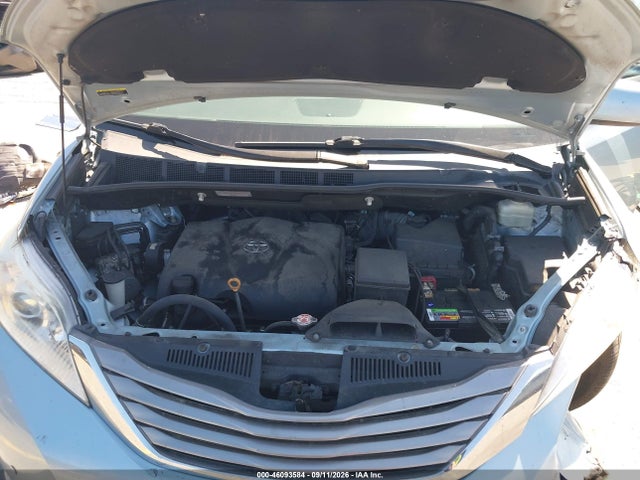 Продажа на аукционе авто 2017 Toyota Sienna Xle 8 Passenger, vin: 5TDYZ3DC2HS791672, номер лота: 46093584