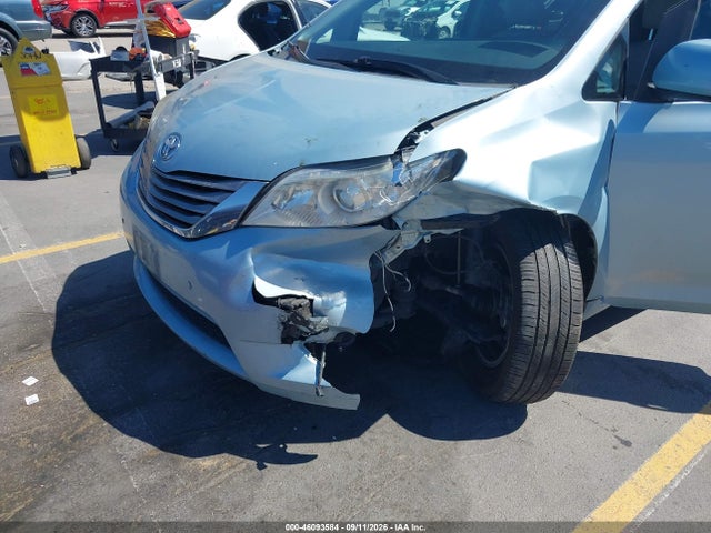 Продажа на аукционе авто 2017 Toyota Sienna Xle 8 Passenger, vin: 5TDYZ3DC2HS791672, номер лота: 46093584