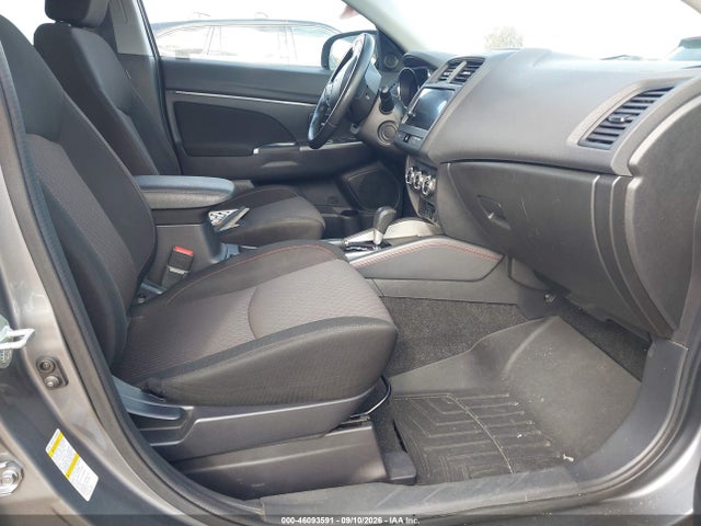 46093591 :رقم المزاد ، JA4AP4AU0KU022367 vin ، 2019 Mitsubishi Outlander Sport 2.0 Se مزاد بيع