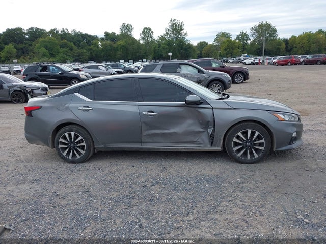 2019 Nissan Altima 2.5 Sv მანქანა იყიდება აუქციონზე, vin: 1N4BL4DW4KC181195, აუქციონის ნომერი: 46093631