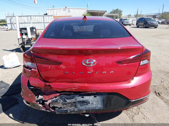 Hyundai ELANTRA SEL 2019 KMHD84LFXKU773020 Image 16