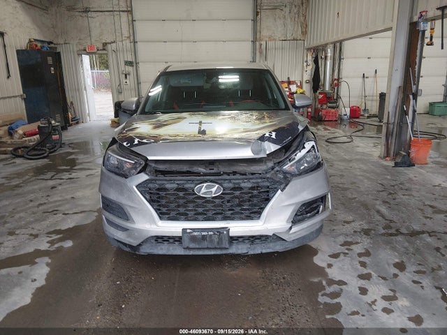 KM8J2CA47LU194326 Hyundai TUCSON SE