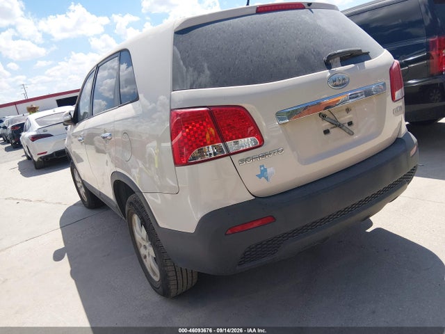 Продажа на аукционе авто 2011 Kia Sorento Lx, vin: 5XYKT3A15BG053704, номер лота: 46093676