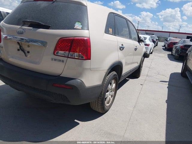 Продажа на аукционе авто 2011 Kia Sorento Lx, vin: 5XYKT3A15BG053704, номер лота: 46093676