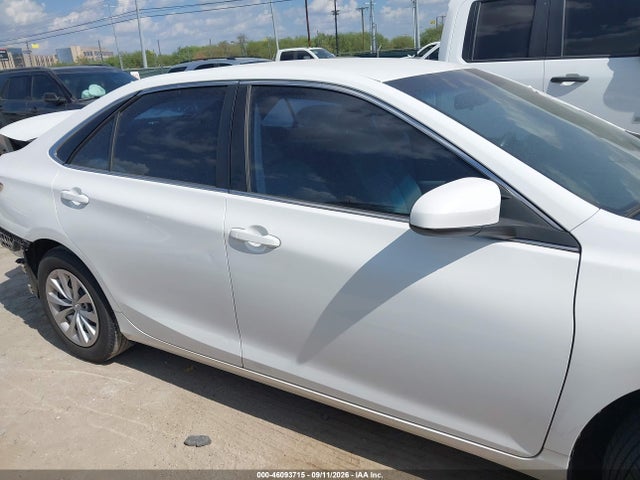 2017 Toyota Camry Le მანქანა იყიდება აუქციონზე, vin: 4T1BF1FK6HU661473, აუქციონის ნომერი: 46093715