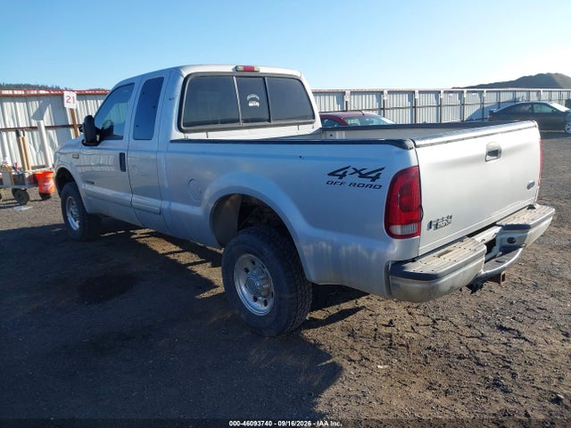 46093740 :رقم المزاد ، 1FTNX21F82ED06000 vin ، 2002 Ford F-250 Lariat/xl/xlt مزاد بيع