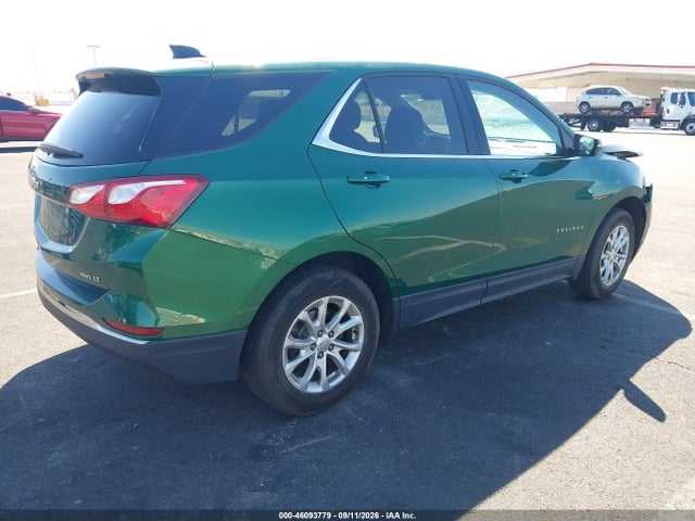 Chevrolet EQUINOX LT 2018 2GNAXSEVXJ6349831 Image 4