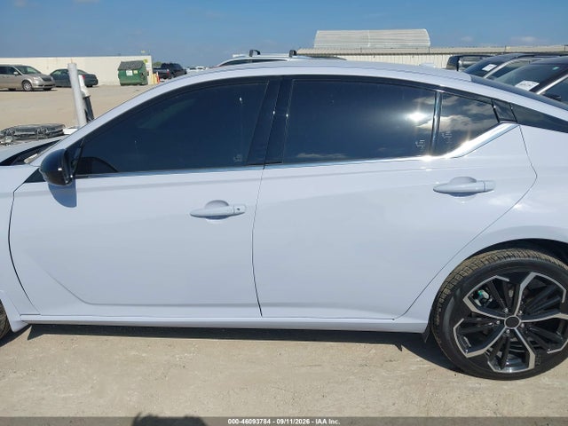 46093784 :رقم المزاد ، 1N4BL4CV6RN417000 vin ، 2024 Nissan Altima Sr Fwd مزاد بيع