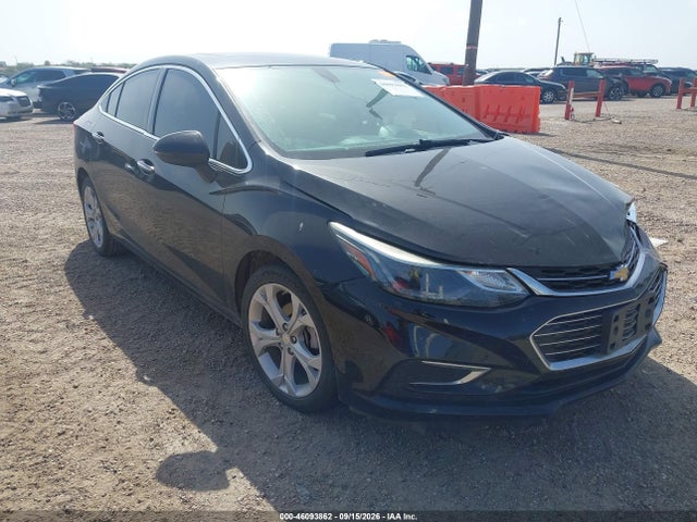 46093862 :رقم المزاد ، 1G1BF5SM2J7126950 vin ، 2018 Chevrolet Cruze Premier Auto مزاد بيع