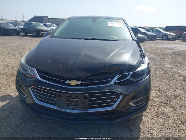 46093862 :رقم المزاد ، 1G1BF5SM2J7126950 vin ، 2018 Chevrolet Cruze Premier Auto مزاد بيع