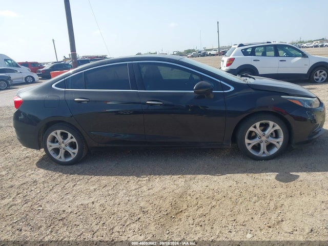 46093862 :رقم المزاد ، 1G1BF5SM2J7126950 vin ، 2018 Chevrolet Cruze Premier Auto مزاد بيع