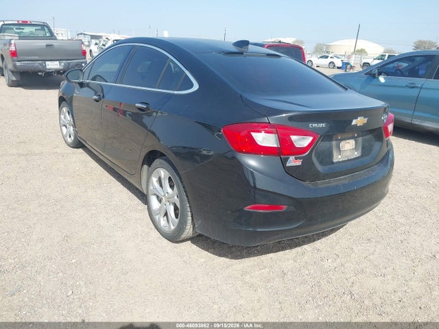 46093862 :رقم المزاد ، 1G1BF5SM2J7126950 vin ، 2018 Chevrolet Cruze Premier Auto مزاد بيع