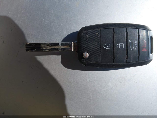 KIA SOUL + 2017 KNDJP3A54H7876889 Image 11