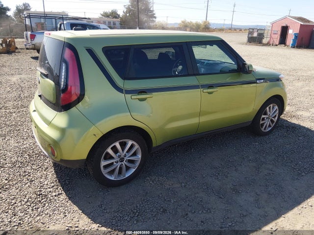 KIA SOUL + 2017 KNDJP3A54H7876889 Image 4
