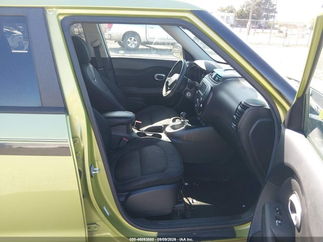 KIA SOUL + 2017 KNDJP3A54H7876889 Image 5