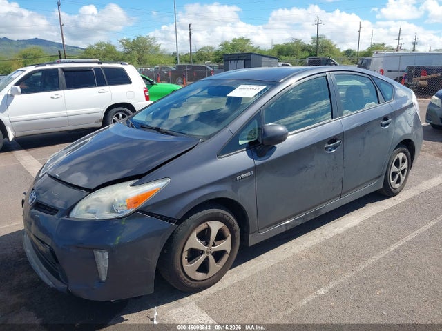 Toyota Prius Five/four/three/two 2014 JTDKN3DU4E1777906 Image 2