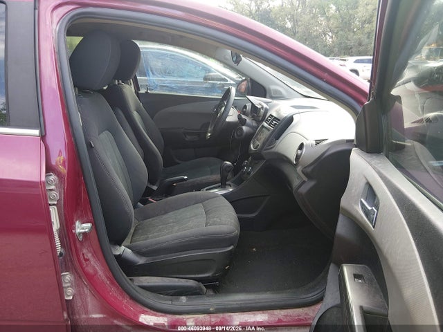 46093948 :رقم المزاد ، 1G1JC5SB5E4110865 vin ، 2014 Chevrolet Sonic Lt Auto مزاد بيع