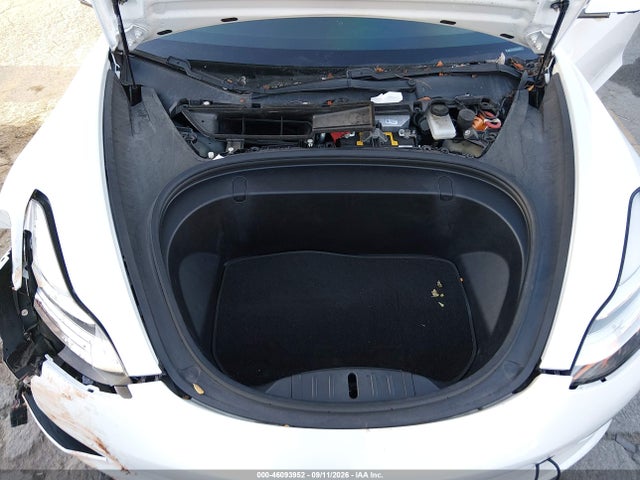 Продажа на аукционе авто 2018 Tesla Model 3 Long Range/mid Range, vin: 5YJ3E1EA6JF046084, номер лота: 46093952