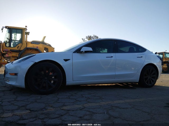Продажа на аукционе авто 2018 Tesla Model 3 Long Range/mid Range, vin: 5YJ3E1EA6JF046084, номер лота: 46093952