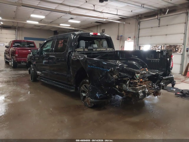 2022 Ford F-150 Lightning Lariat მანქანა იყიდება აუქციონზე, vin: 1FT6W1EVXNWG03710, აუქციონის ნომერი: 46094008