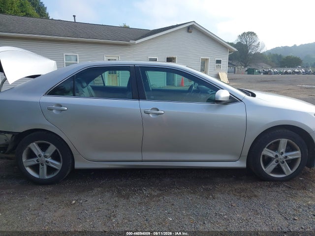 46094009 :رقم المزاد ، 4T1BF1FK2CU121739 vin ، 2012 Toyota Camry Se مزاد بيع