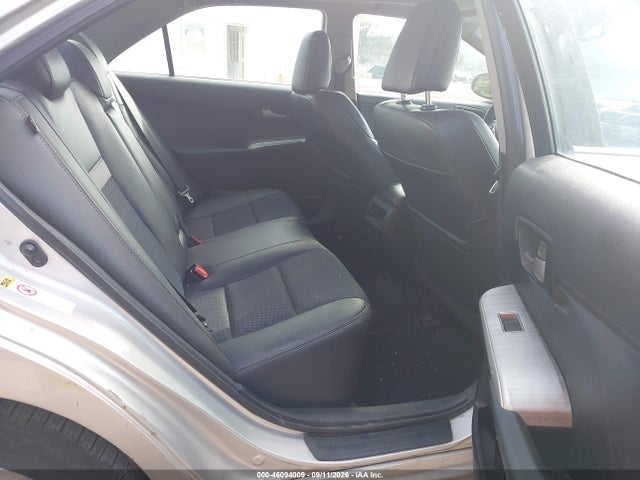46094009 :رقم المزاد ، 4T1BF1FK2CU121739 vin ، 2012 Toyota Camry Se مزاد بيع