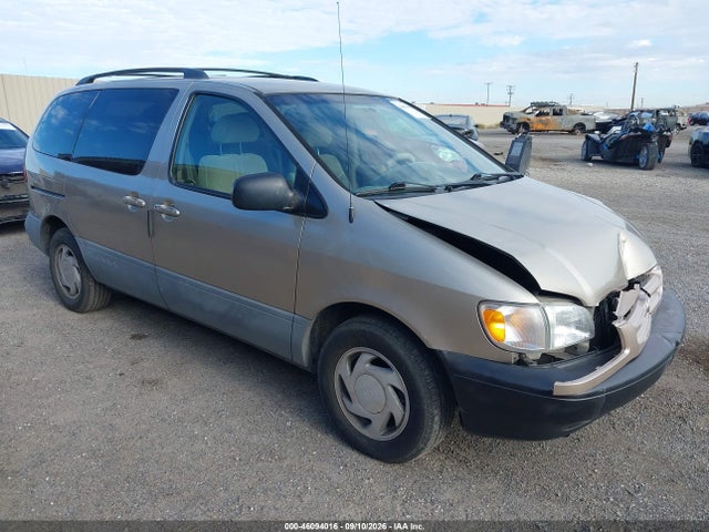 2000 Toyota Sienna Le მანქანა იყიდება აუქციონზე, vin: 4T3ZF13C9YU233898, აუქციონის ნომერი: 46094016