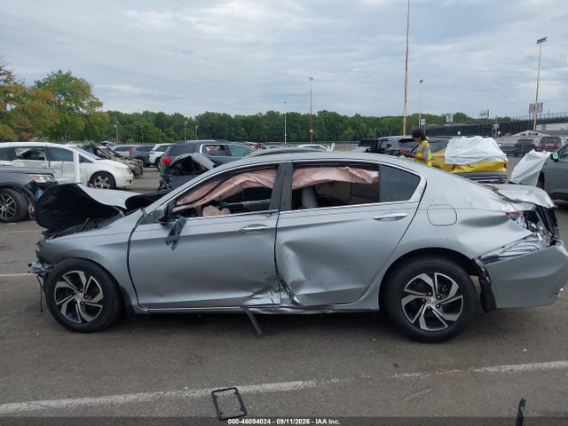 Продажа на аукционе авто 2017 Honda Accord Lx, vin: 1HGCR2F35HA135630, номер лота: 46094024