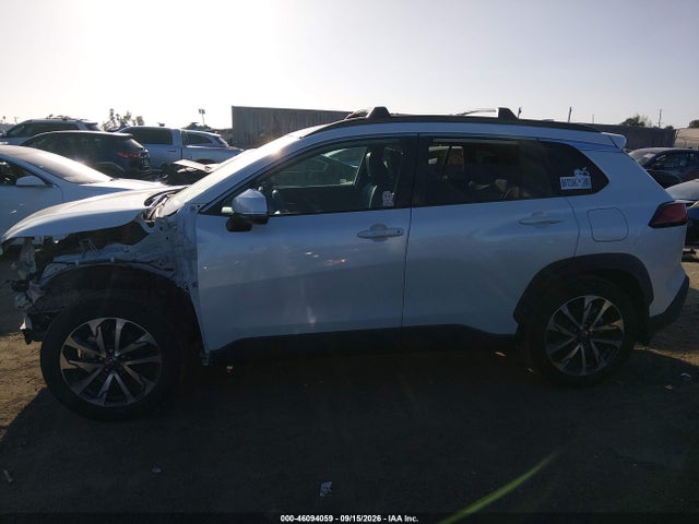 Aukcja sprzedaży 2022 Toyota Corolla Cross Xle, vin: 7MUEAAAG1NV008817, numer aukcji: 46094059
