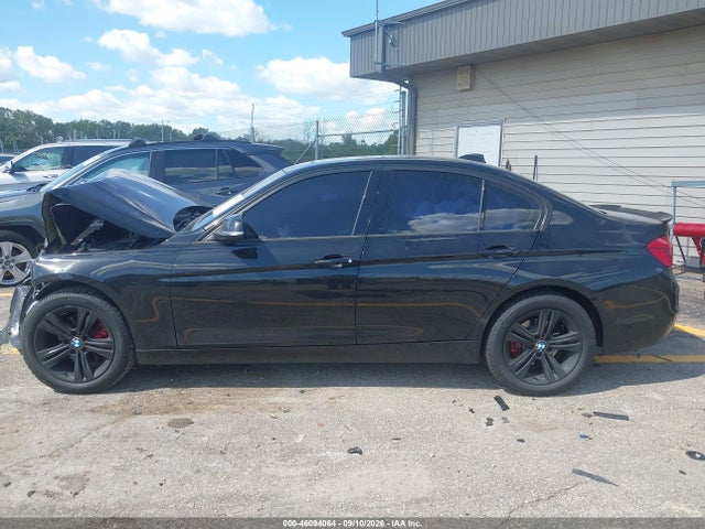 46094064 :رقم المزاد ، WBA8E3G50GNT75663 vin ، 2016 Bmw 328i Xdrive مزاد بيع