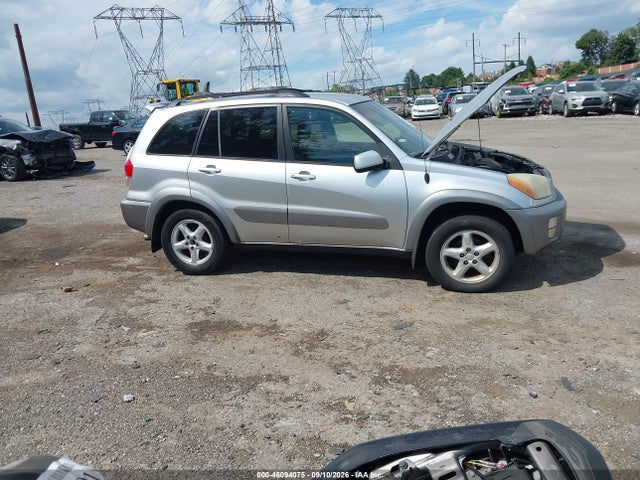 2001 Toyota Rav4 მანქანა იყიდება აუქციონზე, vin: JTEHH20V910057166, აუქციონის ნომერი: 46094075
