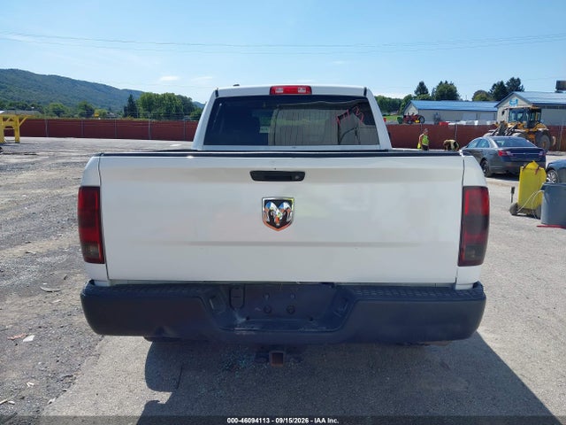 46094113 :رقم المزاد ، 1C6RR7FM8FS635956 vin ، 2015 Ram 1500 St مزاد بيع