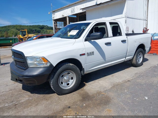 46094113 :رقم المزاد ، 1C6RR7FM8FS635956 vin ، 2015 Ram 1500 St مزاد بيع
