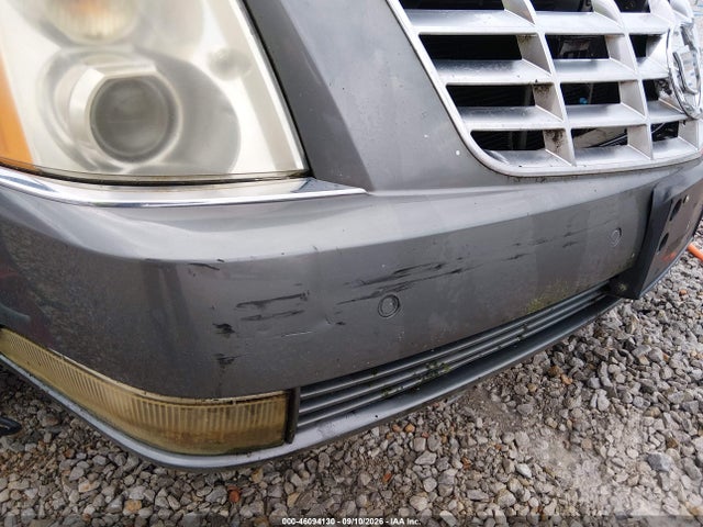 46094130 :رقم المزاد ، 1G6KD57Y08U139963 vin ، 2008 Cadillac Dts 1sd مزاد بيع