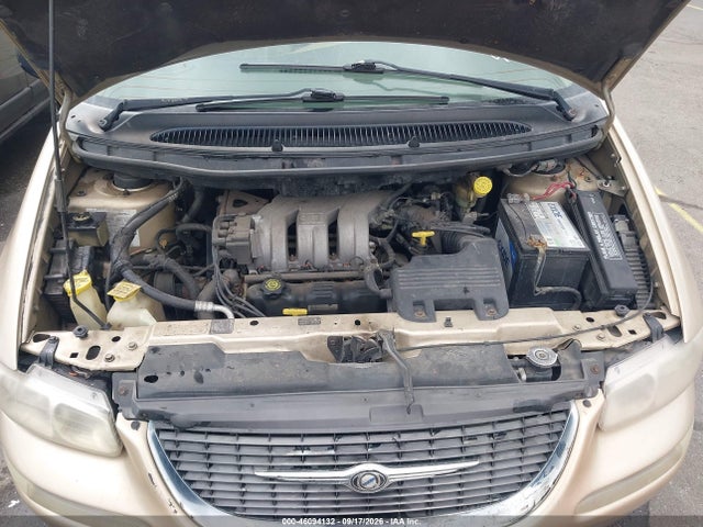 Auction sale of the 1999 Chrysler Town & Country Lx, vin: 1C4GP54L8XB640810, lot number: 46094132