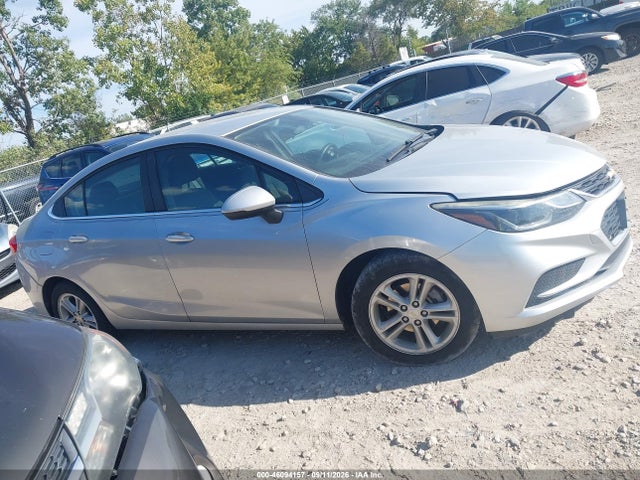 Продажа на аукционе авто 2018 Chevrolet Cruze Lt Auto, vin: 1G1BE5SM1J7131611, номер лота: 46094157