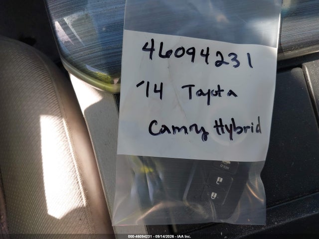 4T1BD1FKXEU104969 Toyota Camry Hybrid Xle
